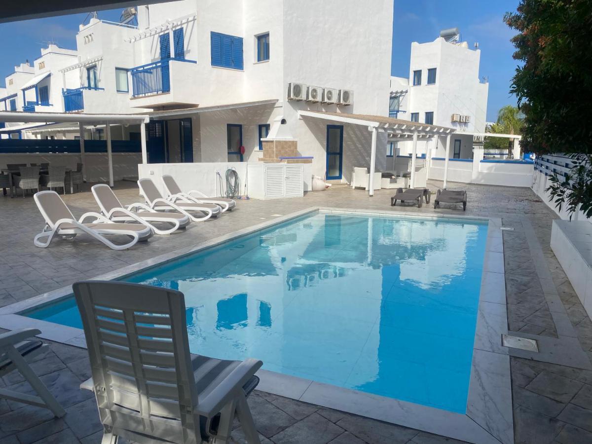 Olive Tree Villa - Протарас Екстериор снимка